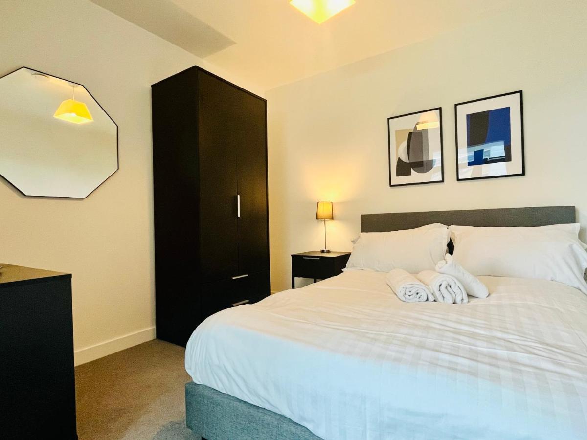 Fully Equipped One Bedroom Apartment Near Old Trafford Stadium! Manchester Bagian luar foto